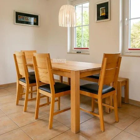 Reethaus Schwan Mit Grossem Grundstueck By Interhome Сasa de vacaciones *