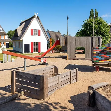 Reethaus Schwan Mit Grossem Grundstueck By Interhome *
